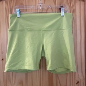 Green Cotopaxi biker shorts xl